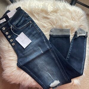 Kancan Dark Denim Ankle Length Skinny Jeans. Size: 7/27